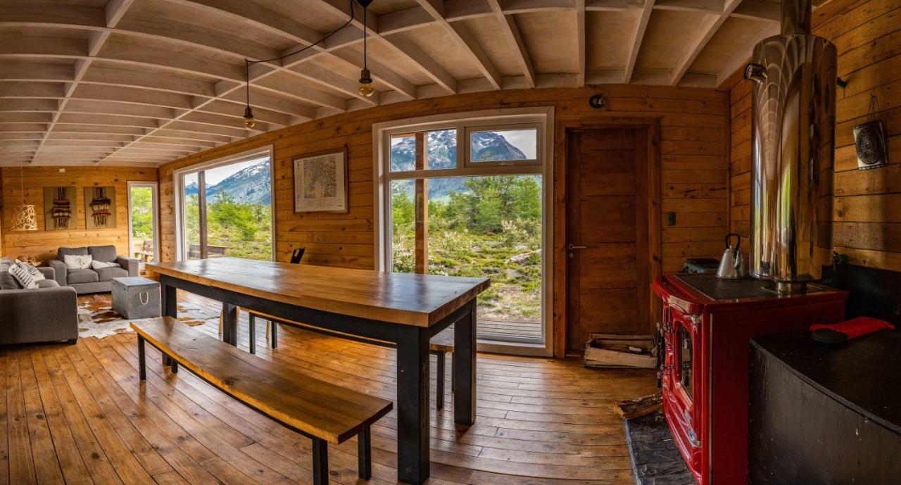 Refugio Valle Leones Villa Puerto Tranquilo Bagian luar foto